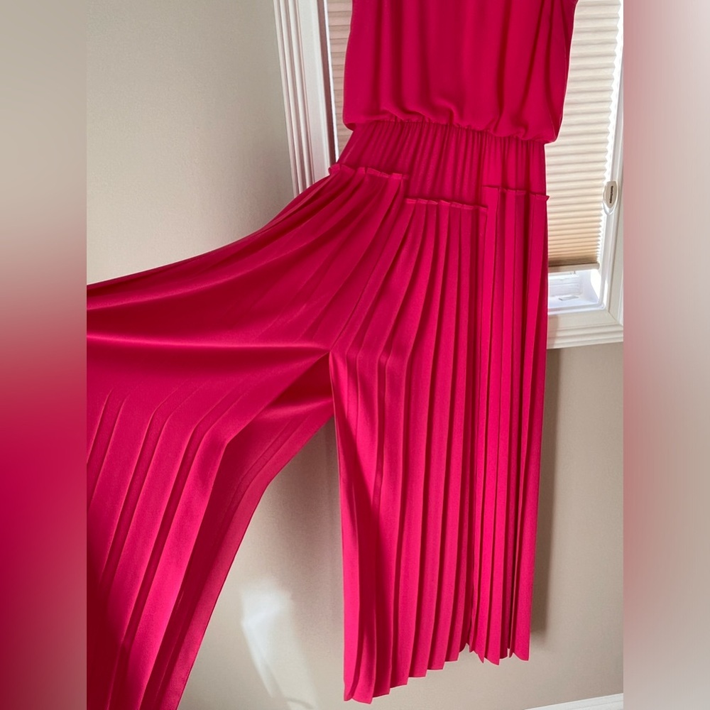 BCBG Jenine High-Slit Pleated Skirt Maxi Dress - Picture 7 of 12